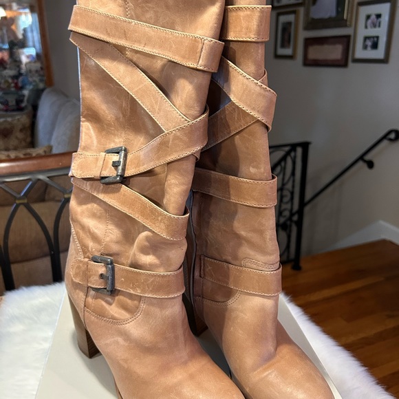 Massimo Baldi Beige Leather Boots 3” Heel size 9 - Picture 7 of 7